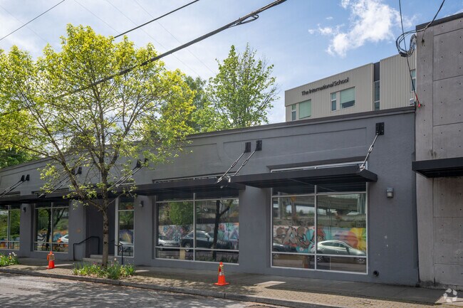 International School of Portland 03