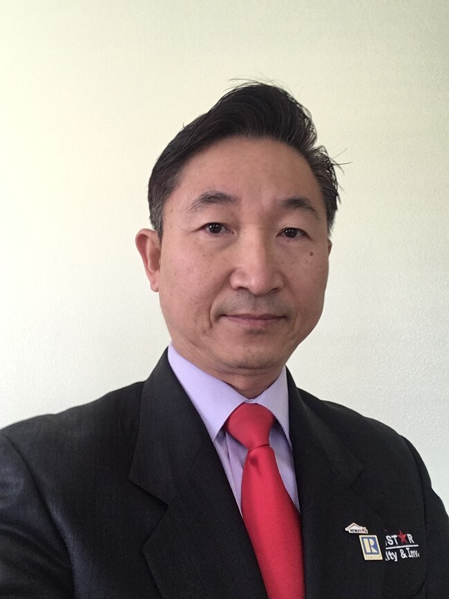 Agent Photo