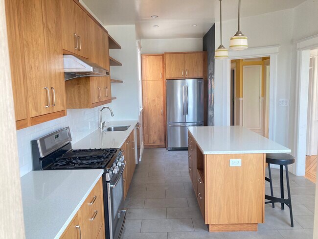 924 Potrero Ave unit Top Floor, San Francisco, CA 94110 - photo 3