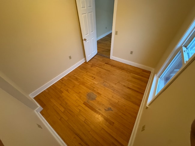 7 Second St unit 2, Barre, VT 05641 - photo 2