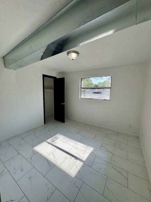 929 W 27th St, Jacksonville, FL 32209 - photo 6