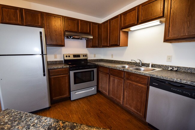 Cedar Meadow Apartments, Mankato, MN 56001 - photo 7