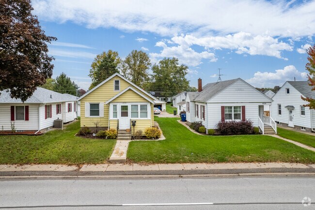 Modest homes make for a comfortable stay for couples and families in Northwest Davenport.
