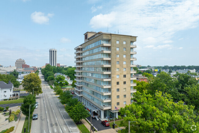Condos in Old Aristocracy Hill go for around $80,000.