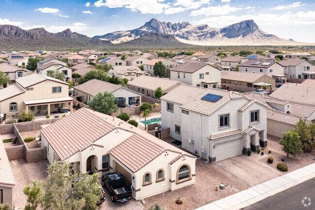 Saguaro Bloom has many home styles and sizes to fill your needs.