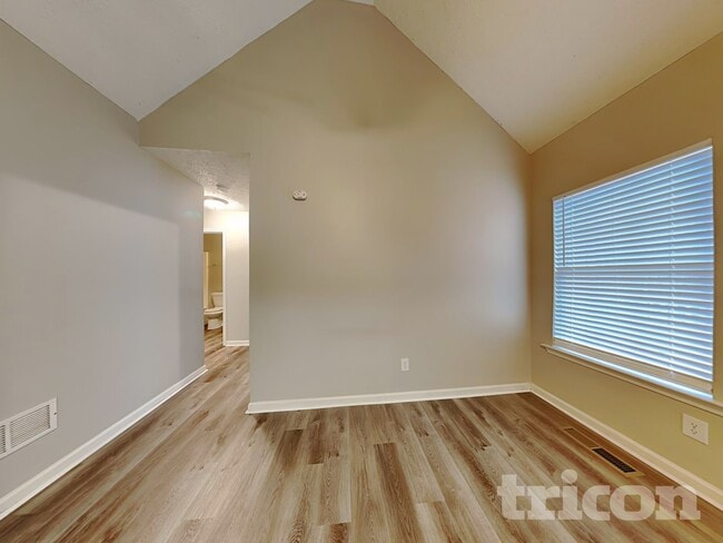 132 Diamond Ct, Carrollton, GA 30116 - photo 2