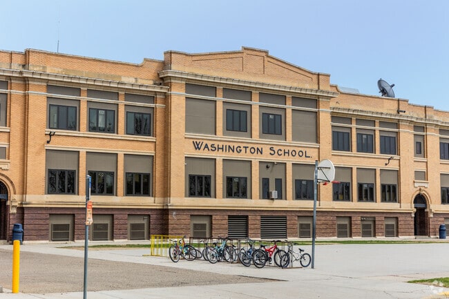 Washington School serves students in Miles City with amazing teachers.