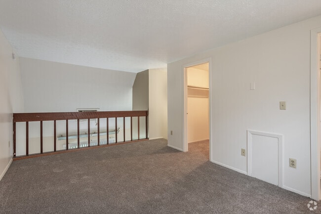 Woodland Pointe, Kent, OH 44240 - photo 5