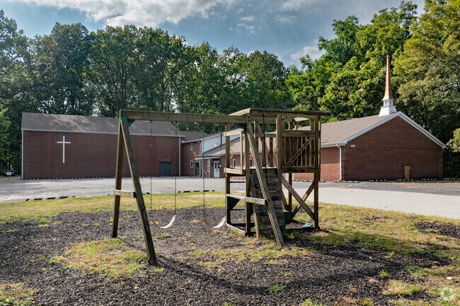 Riverview Adventist Christian Academy has 1 full time teacher.
