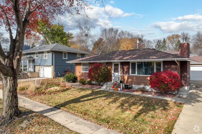 Ranch style homes can also be found in the John Adams neighborhood.