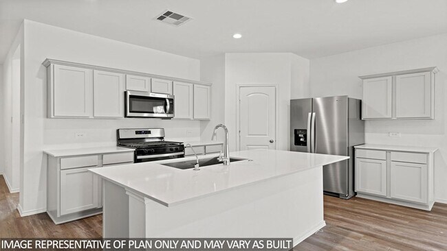 540 Wax Myrtle Way, Hockley, TX 77447 - photo 2