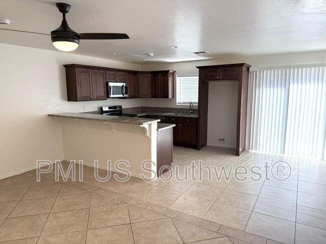 404 Anna Cir unit A, Bullhead City, AZ 86442 - photo 7