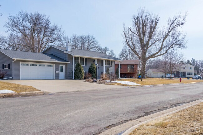 Split level homes are also an option for house styles in Waseca.
