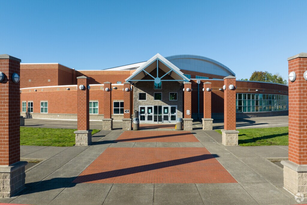 Hockinson High School serves grades 9-12 on NE 159th St in Vancouver.