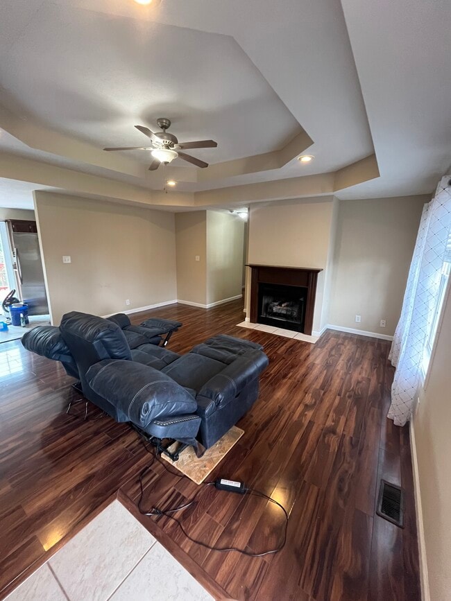 782 Fire Break Dr, Clarksville, TN 37040 - photo 2