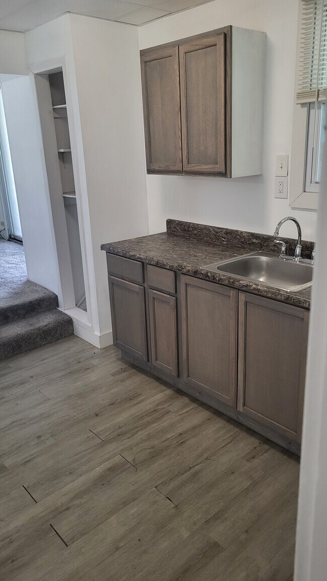 23 Locust Park Unit A, Albany, NY 12205