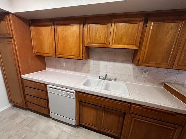 121 S Swall Dr unit 202, Los Angeles, CA 90048 - photo 6