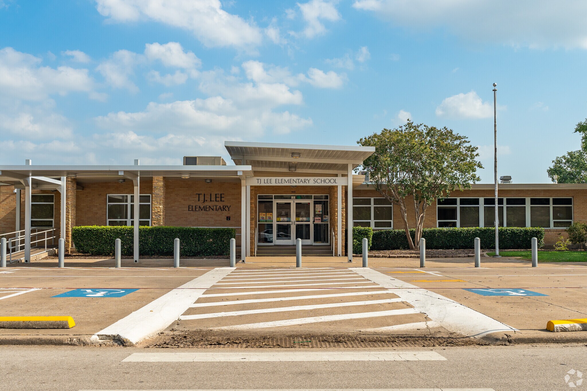 T.J. Lee Elementary is an excellent choice for Irving students.