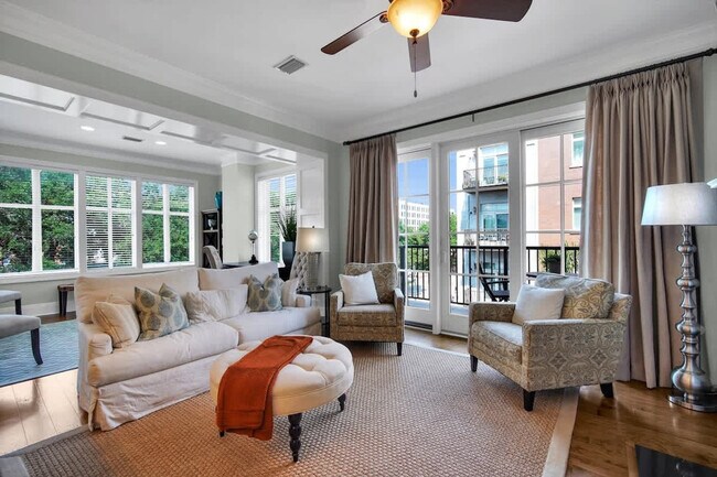 165 W Bay St unit ID1244806P, Savannah, GA 31401 - photo 5