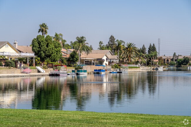 In Riverlakes, you'll find a charming row of waterfront single-family homes.