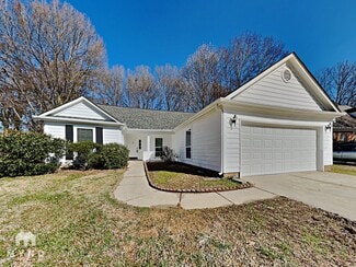 9016 Oren Thompson Rd, Charlotte, NC 28213