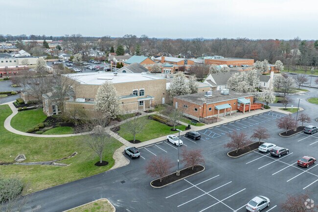 Immaculate Heart Of Mary in Forestville has a student-teacher ratio of 18-1.