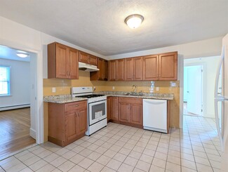 320 Lowell St Unit 1, Somerville, MA 02145