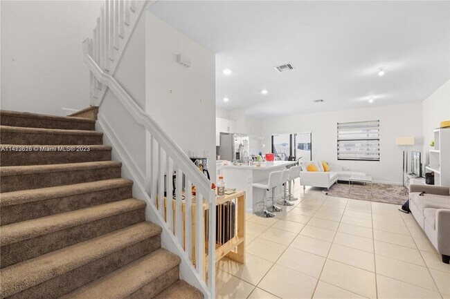 25449 SW 108th Ct, Homestead, FL 33032 - photo 4