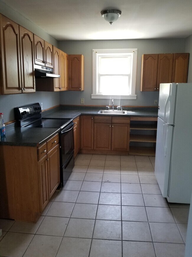 19 Circular Ave Unit 19, Pittsfield, MA 01201