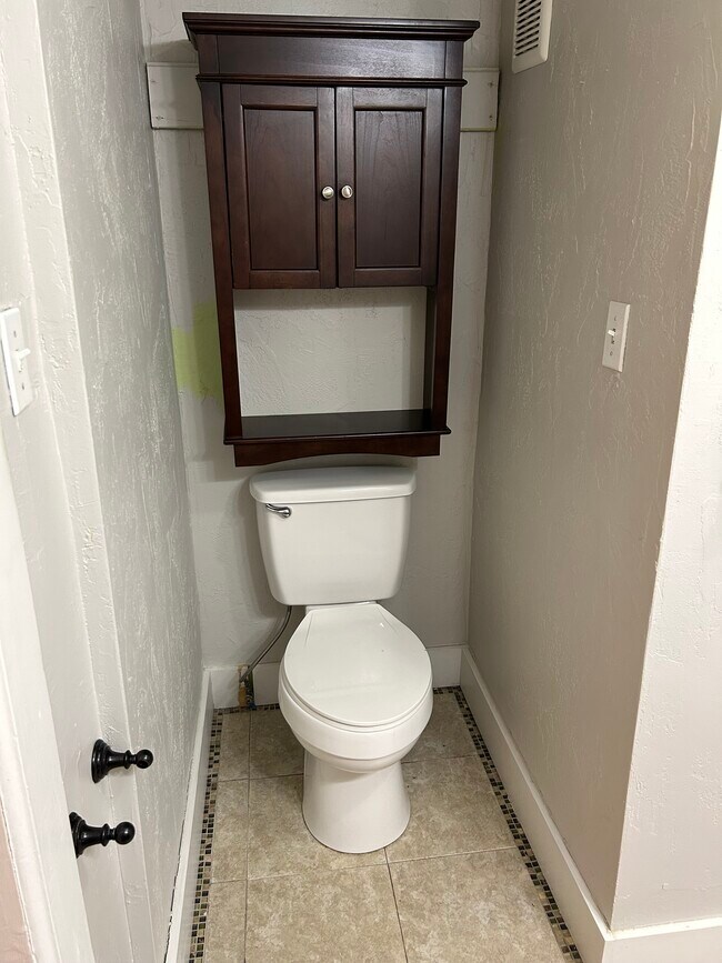 417 Nicolet Blvd unit Lower, Neenah, WI 54956 - photo 3