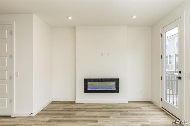 8916 Gateway Cir, St. Louis, MO 63144 - photo 6