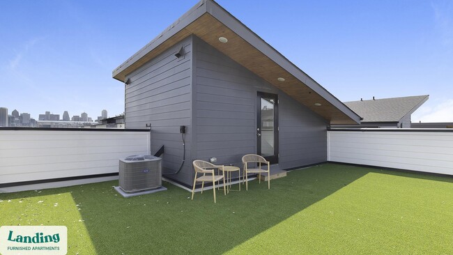 2206 Arroyo Ave unit 203, Dallas, TX 75219 - photo 2