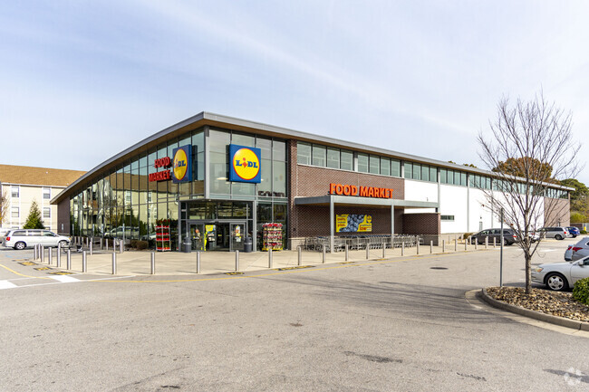 Norview locals can shop at Lidl for great deals.