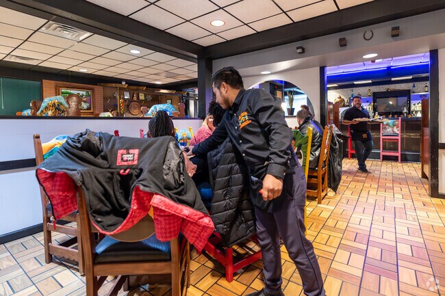 Enjoy authentic Mexican cuisine with friends at Los Amigos Méxican Restaurant in North Charleston.