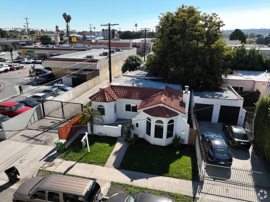 4380 W 28th St, Los Angeles, CA 90018 - photo 2