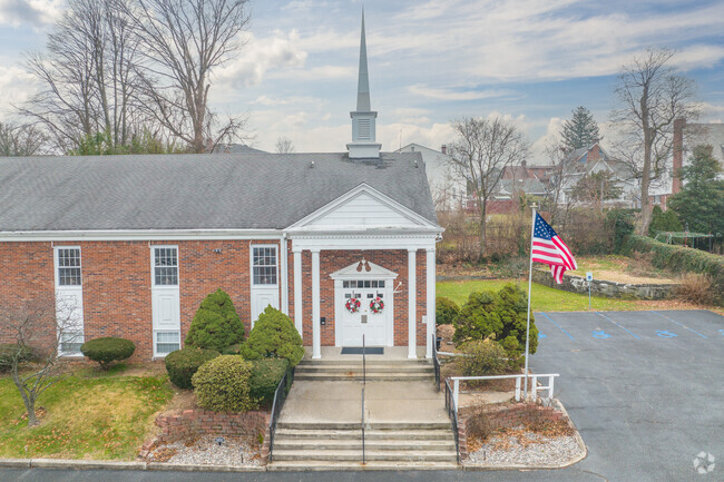 Discover the Hudson View Christian Academy at 170 Hudson, Yonkers, NY.