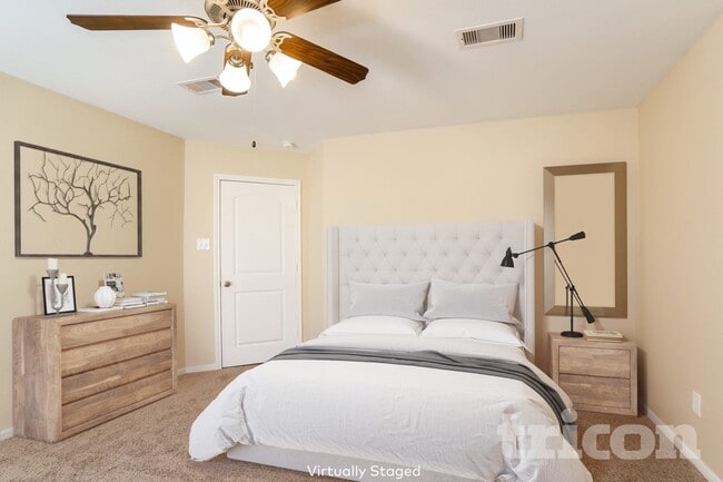 424 Palomino Stand Dr, La Marque, TX 77568 - photo 7