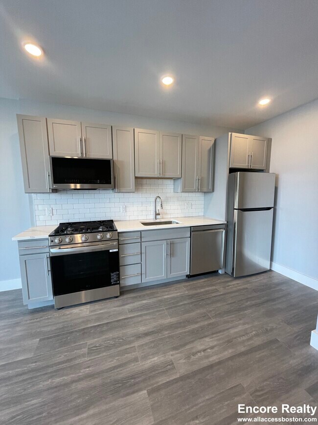 365 Western Ave unit 612, Boston, MA 02135 - photo 2
