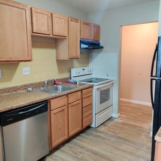 728 Gordon Smith Blvd Unit 8, Hamilton, OH 45013