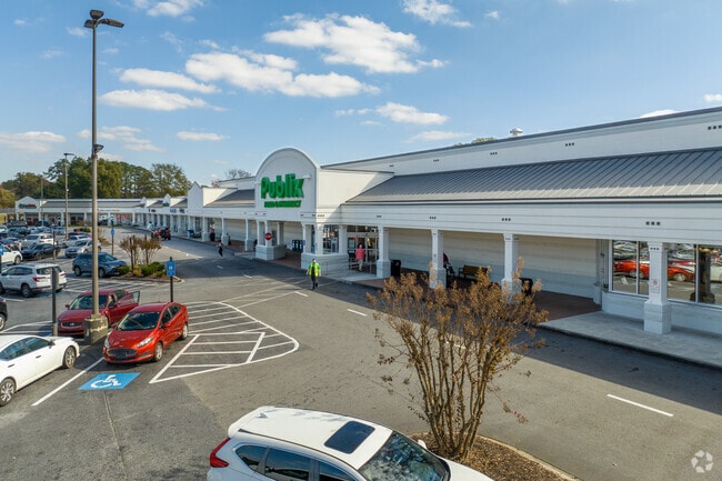 Residents will find a Publix located in the neighborhood of Anneewakee for groceries.