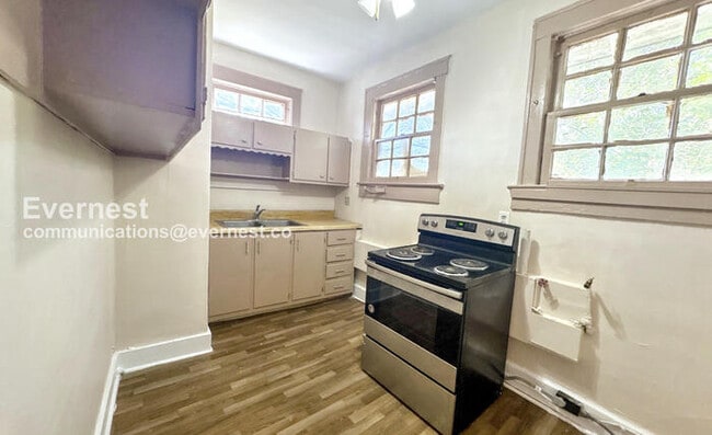 904 3rd St W, Birmingham, AL 35204 - photo 2