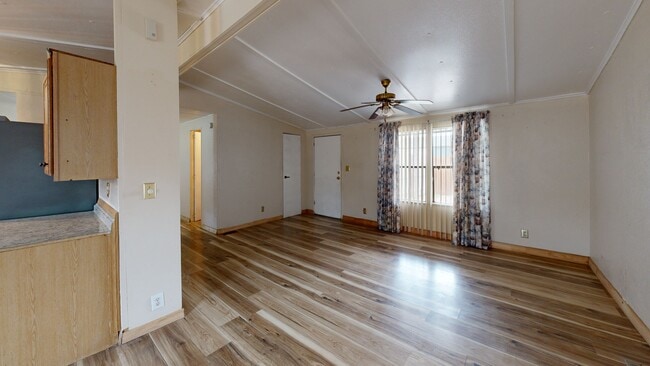 10951 N 91st Ave unit 16, Peoria, AZ 85345 - photo 3