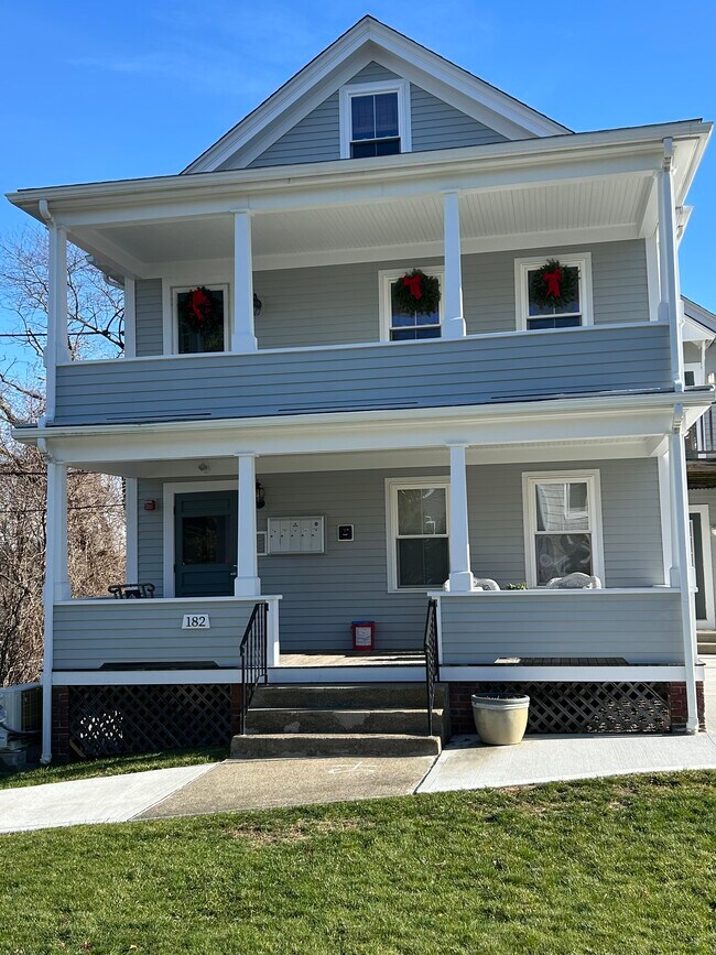 182-186 Marlborough St, East Greenwich, RI 02818 - photo 5