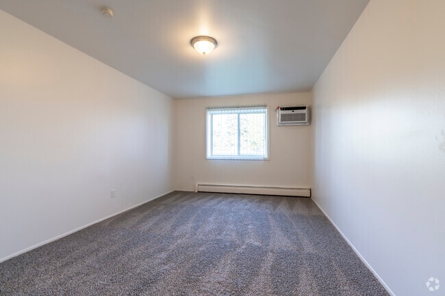 Riverbend Apartments, Grand Blanc, MI 48439 - photo 6