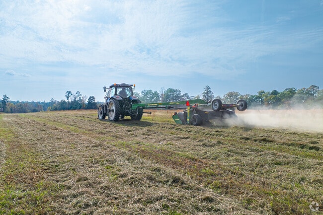 Farmland surrounds much of the Nash area.