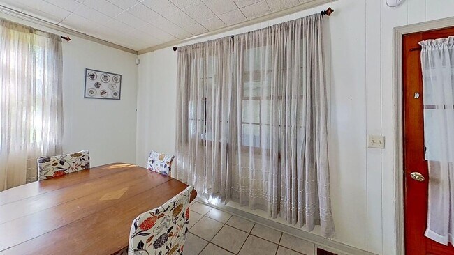 2635 Oregon Ave, North Charleston, SC 29405 - photo 5