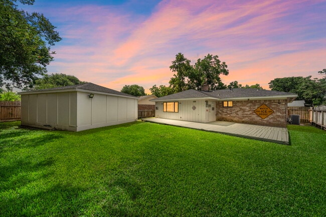 11506 Hornbrook Dr, Houston, TX 77099 - photo 2