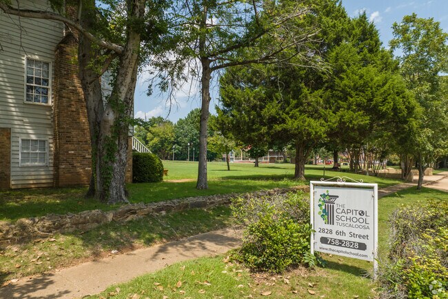 The Capitol School has a student teacher ratio of 8:1.