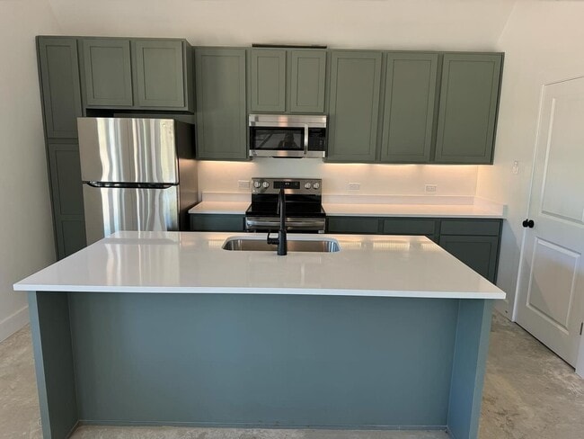 10733 Shady Oaks Dr, Bridgeport, TX 76426 - photo 5