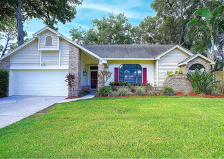 1366 Sutton Pl Dr, Palm Harbor, FL 34683
